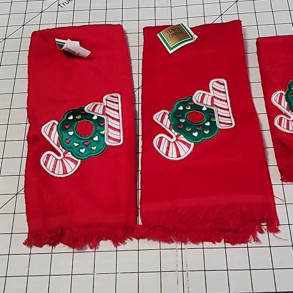 Festive Red Joy 2‎ Hand Towels and 1 Fingertip Towel Set NWT